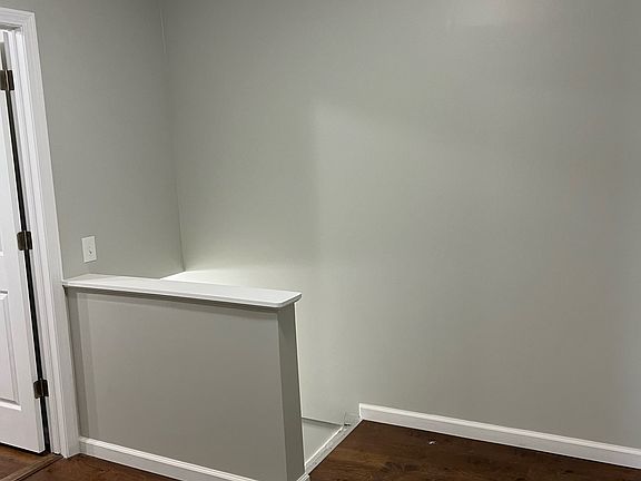 2nd image of 19 Prince St #2R