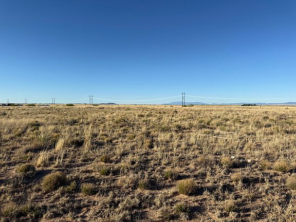 4th image of 504 & 505 Twining Ln