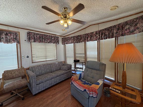 5th image of 4700 E Main St #1121