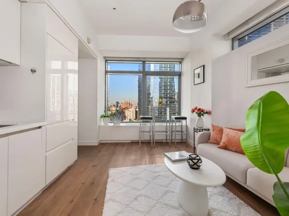 123 Washington St APT 30F, New York, NY 10006