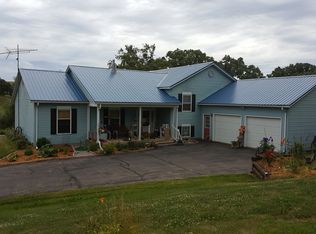 3539 Mill Creek Rd, Mineral Point, WI 53565