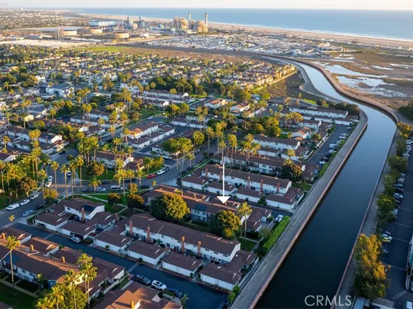 8125 Pawtucket Dr, Huntington Beach, CA 92646