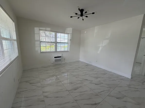 421 NE 11th St #1, Fort Lauderdale, FL 33304
