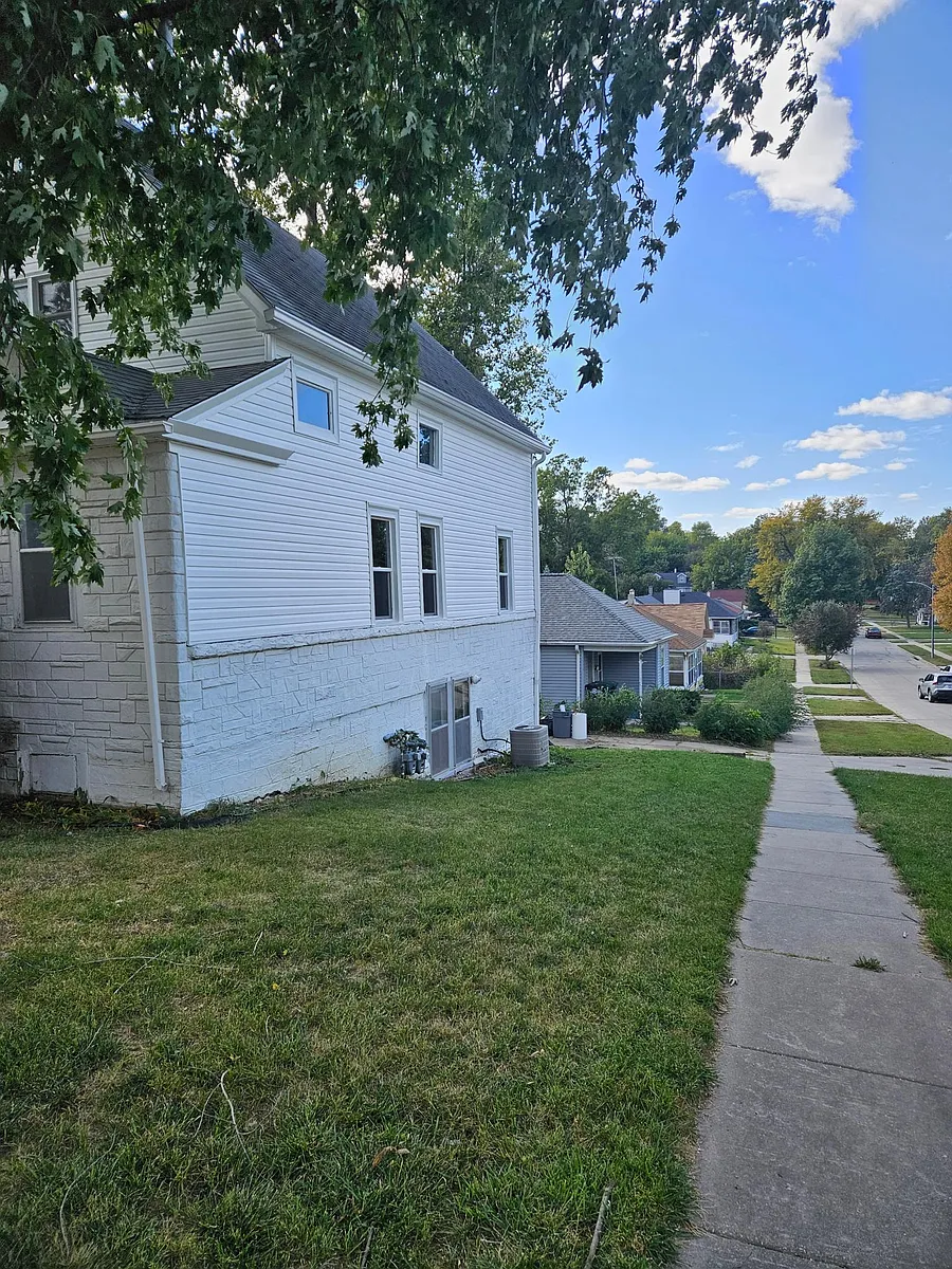 Building Photo - 3218 N 66th St #1