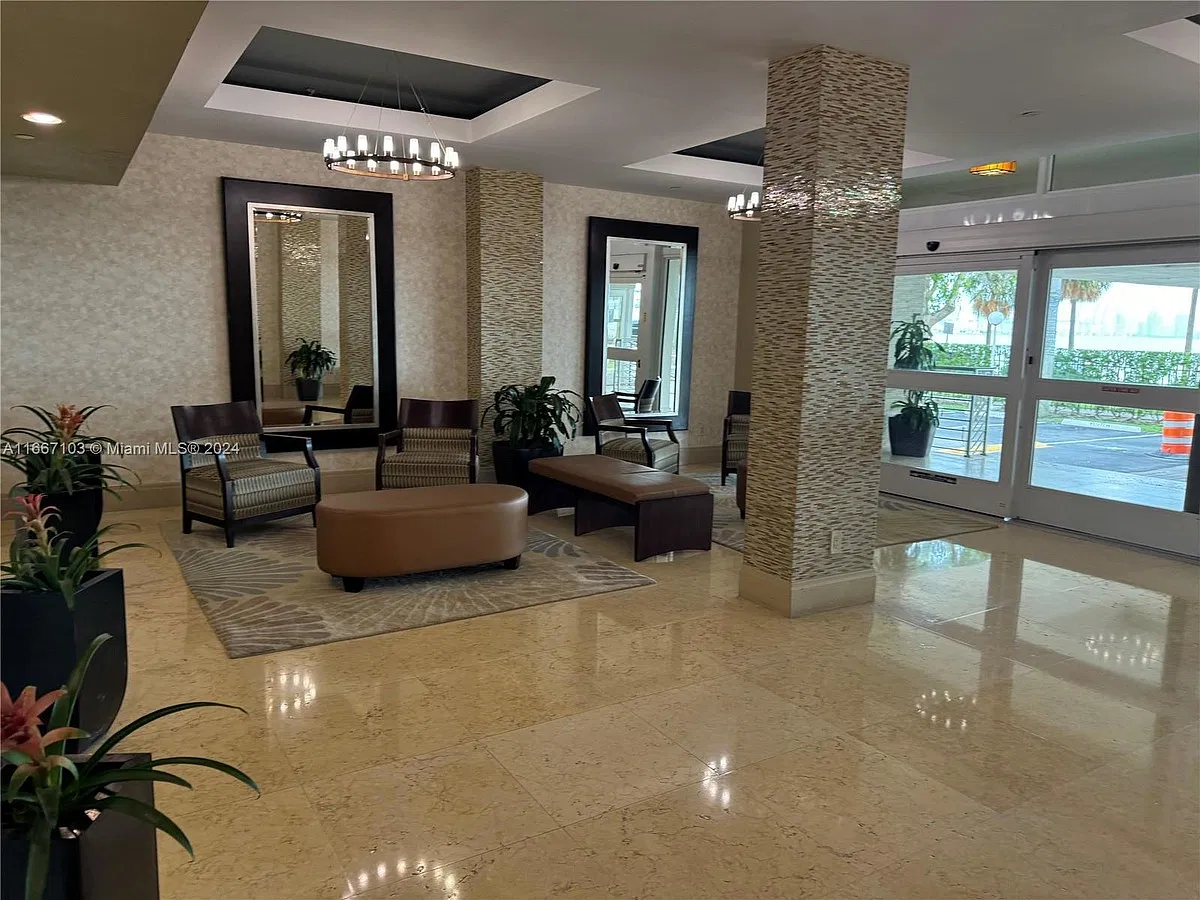 1 bed, 1.5 bath, 820 sqft, $2,750 — Photo 3