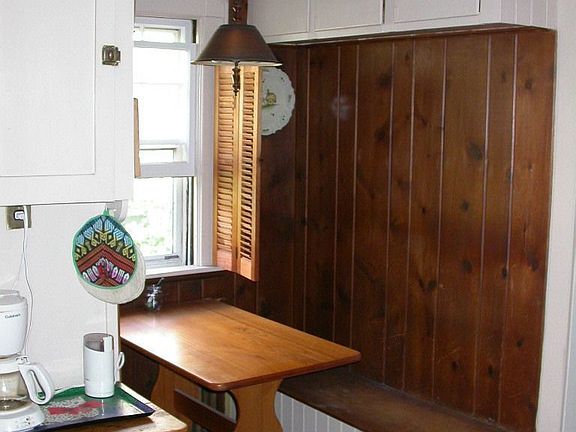 Breakfast Nook in Butler's Pantry
