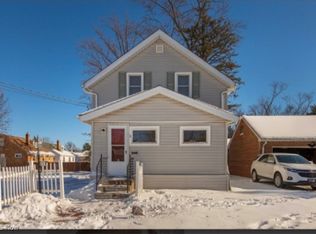 733 High St, Bedford, OH 44146