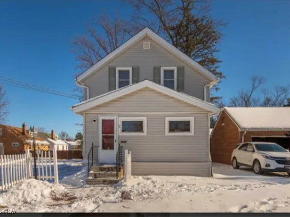 733 High St, Bedford, OH 44146