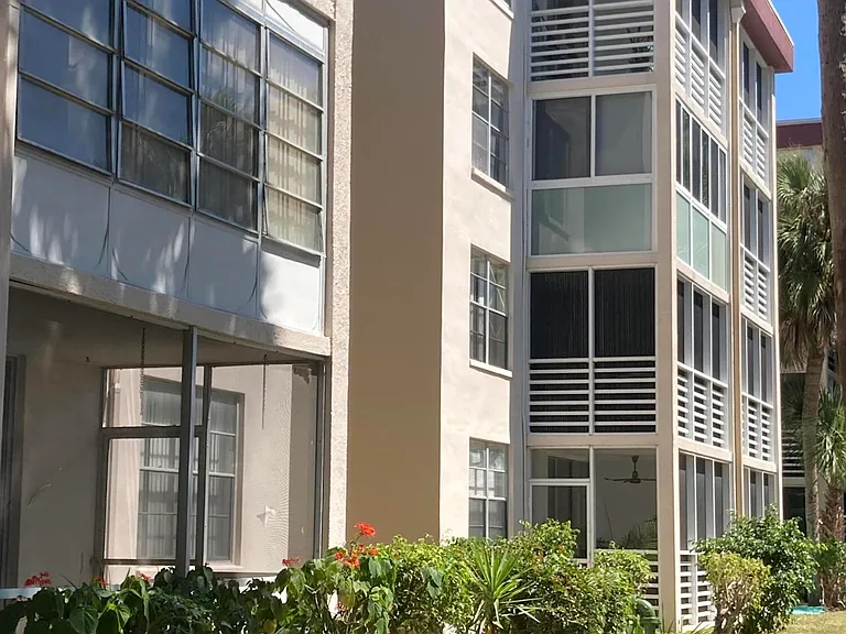 2650 NW 49th Ave #327 — Photo 30