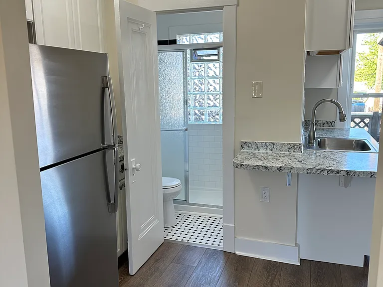 2290 Elmwood Ave #13 — Photo 6
