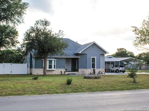 1301 N MADISON, Beeville 78102