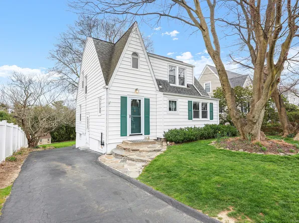18 Beverly Place, Norwalk, CT 06850
