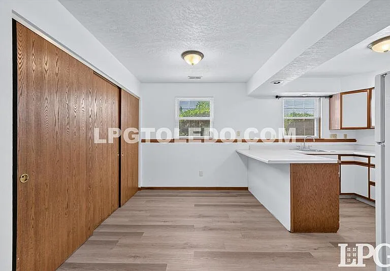 801 Hilltop Ln #101 — Photo 15