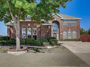 5704 Meadowcrest Ln, Sachse, TX 75048