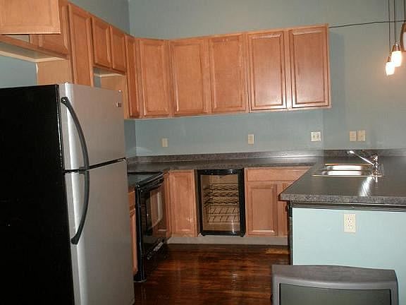 1st image of 109 S Washington Sq APT E