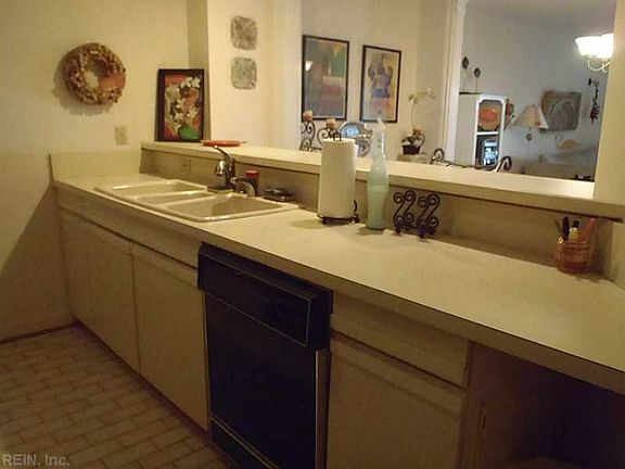 2nd image of 401 Atlantic Ave APT 705