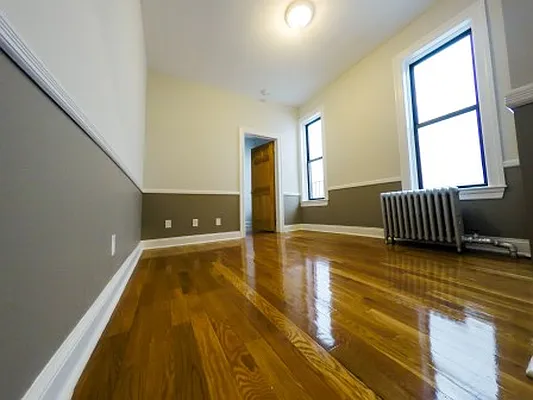 Rented by Standard Realty | media 28