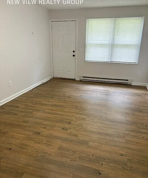 1119 Grady St — Photo 7