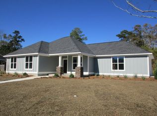 101 Meadow Ridge Ct, Thomasville, GA 31792