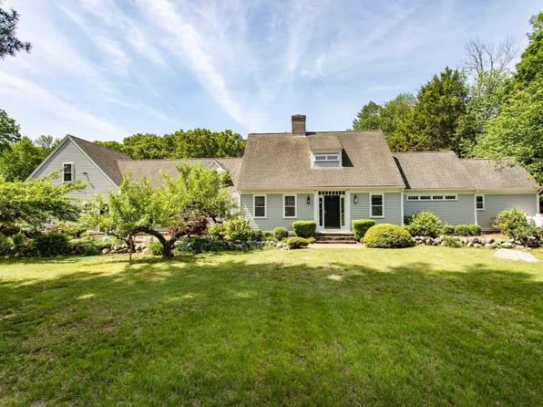 26 Stetson Shrine Ln, Norwell, MA 02061