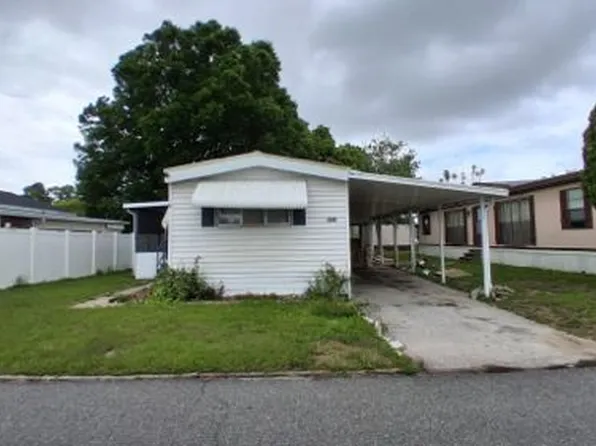 164 Hillsborough Dr, Sorrento, FL 32776