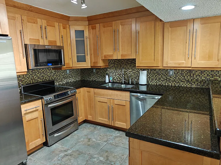 8820 SW 132nd Pl #206-D — Photo 10