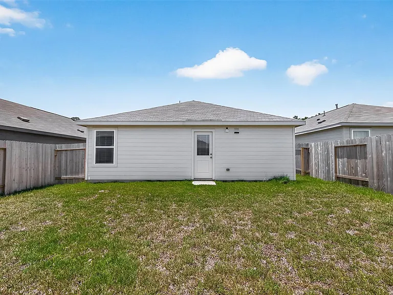 31338 Black Cherry Hollow Dr — Photo 36