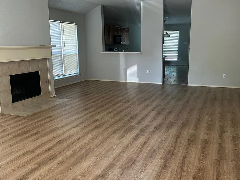 walk into this beautiful home, open and spacious