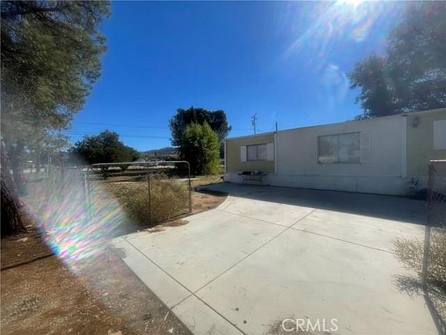 1st image of 28040 Reservoir Ave