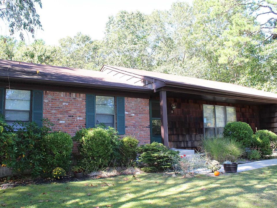 1st image of 13 Forest Dr
