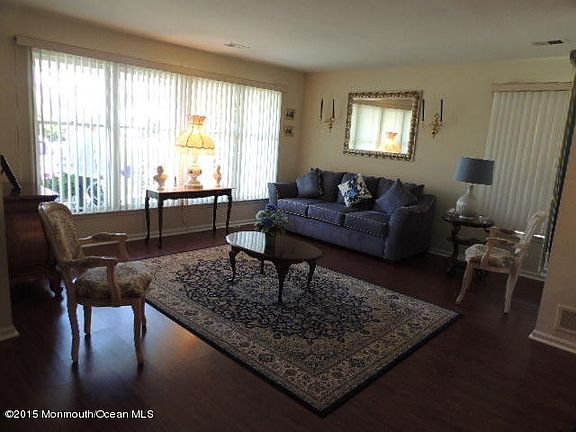 5th image of 1673 Wisteria Ct