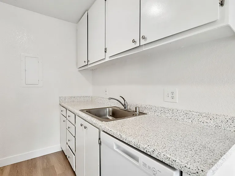 Parkview Village Apartments — Photo 14