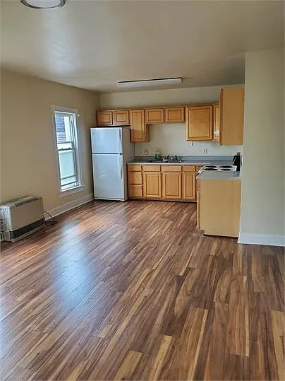 204 Grand Ave #2 — Photo 76
