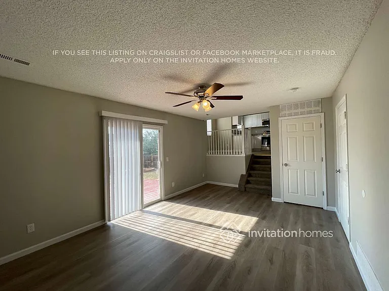 1082 Clogger Ln — Photo 8