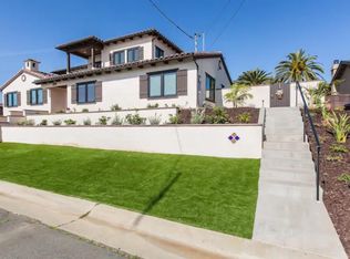3490 Seacrest Dr, Carlsbad, CA 92008