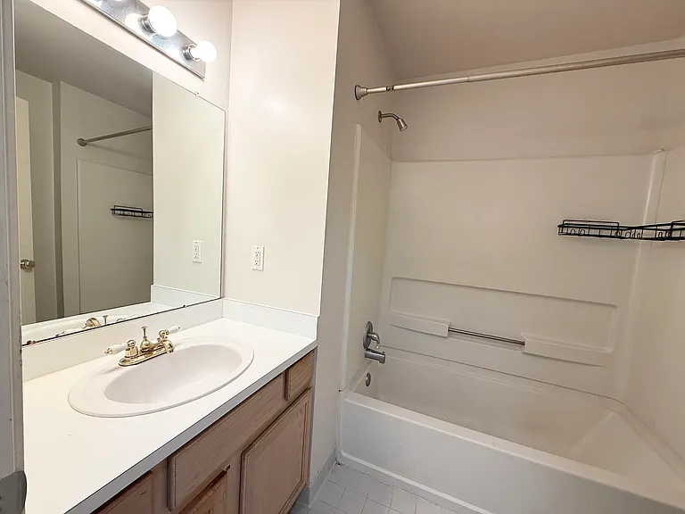 29419 Glen Oaks Blvd E — Photo 17