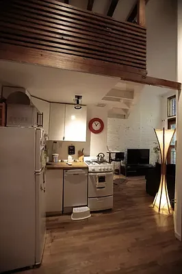 Rented by Zone Corp | media 22