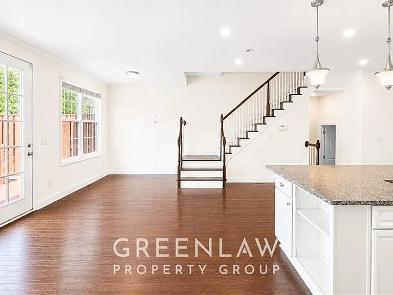 7403 Lowery Oak Dr — Photo 11