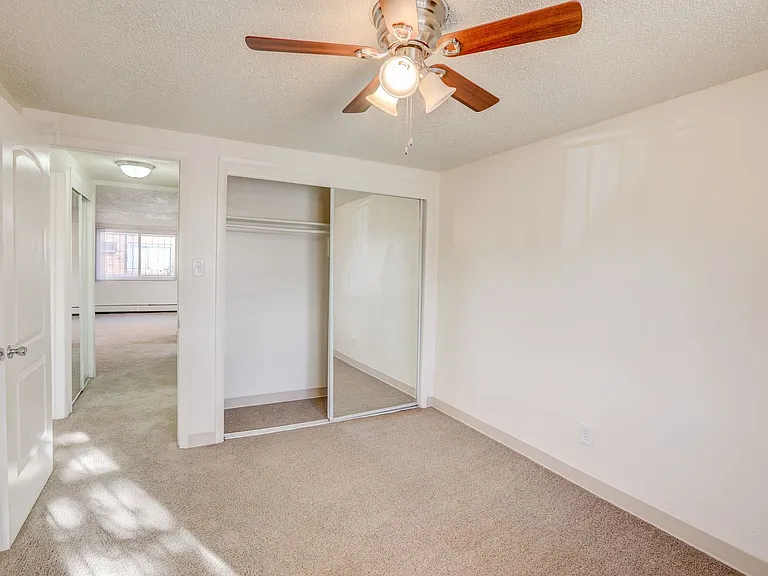 Allison Court Apartments — Photo 29