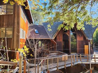 22 Crestview Dr, San Rafael, CA 94903