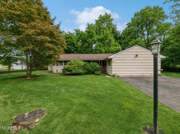 129 Cottrell Road, Old Bridge, NJ 07747