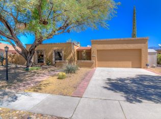 7621 E Dos Mujeres Rd, Tucson, AZ 85715