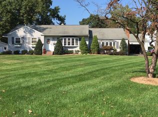 14 Briarwood Rd, Florham Park, NJ 07932