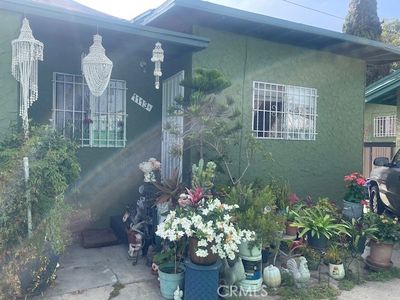 1113 E 83rd St, Los Angeles, CA, 90001