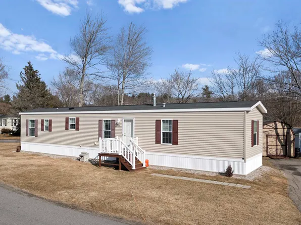 53 Seabreeze Drive, North Hampton, NH 03862