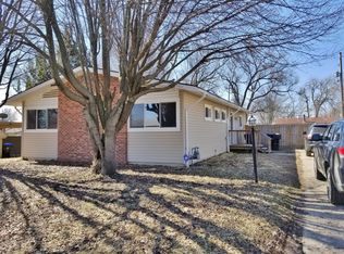 6943 SW Towerview Ln, Topeka, KS 66619