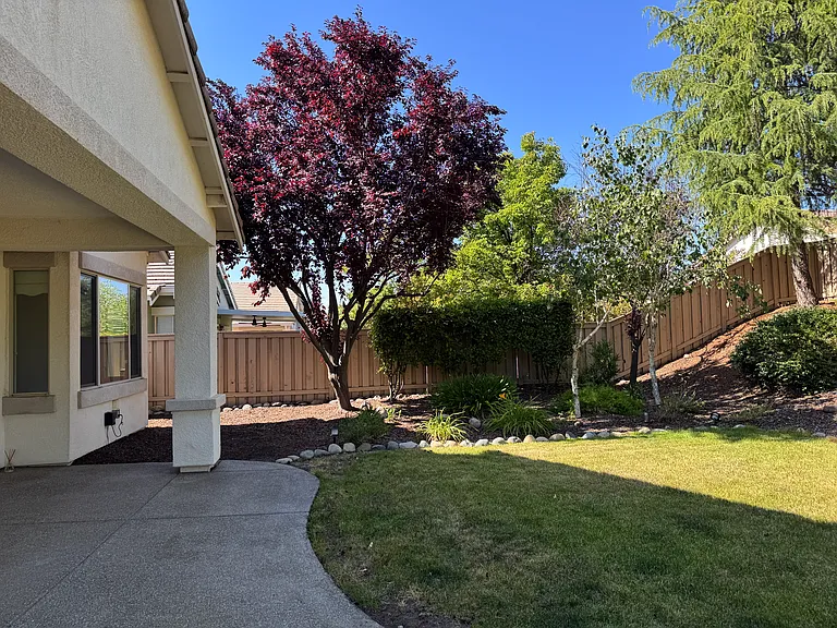 1375 Tahoma Ln — Photo 22