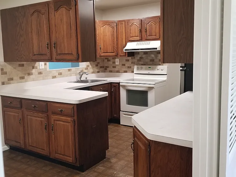 3004 Tanbark Ln — Photo 4