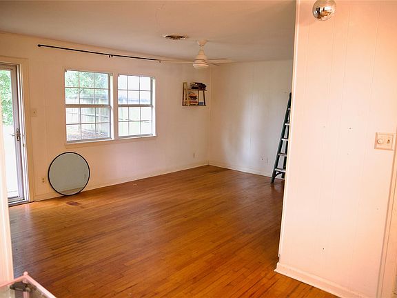 2nd image of 10126 Fleming Dr