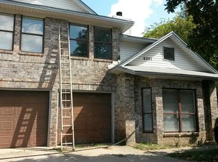 6301 Meadow Glen Dr, Arlington, TX 76018